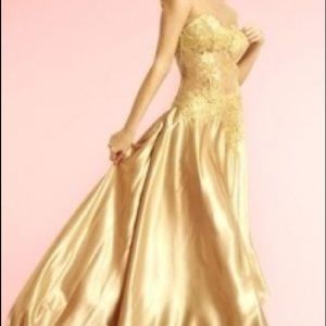 NWT: JOVANI lace bustier/satin gold gown size 6